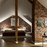 Dachgeschoss-studio Im Kurgebiet Kurpark & Therme Fusslaeufig Messe 6 Km