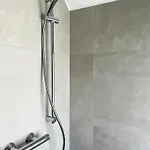 Dachgeschoss-studio Im Kurgebiet Kurpark & Therme Fusslaeufig Messe 6 Km *